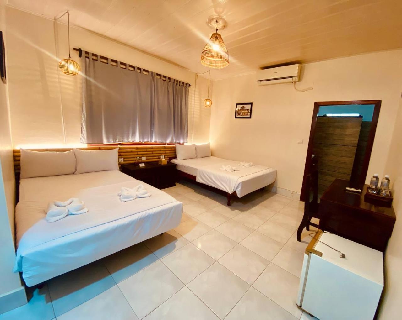 Ecran Riverfront Guesthouse Kampot Exterior photo